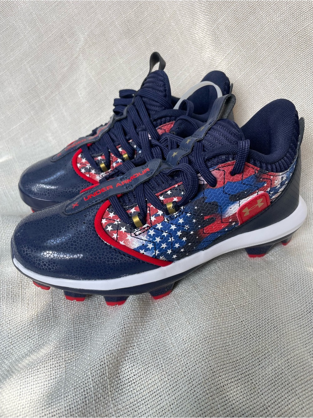 NWOT Under Armour Bryce Harper Kids 2 Navy, Red & White Star-Print Cleats No Box